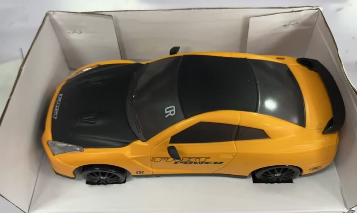 DriftMaster – 4WD RC High-Speed Drift Racing Car - Image 3